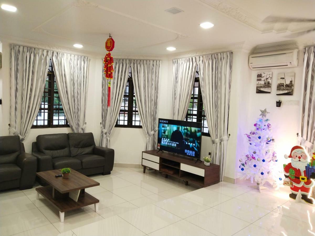 Rumah percutian Tg Signature *